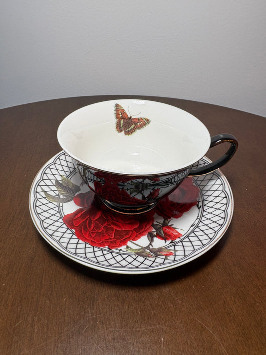 Bloomed Roses Tea Cup & Saucer