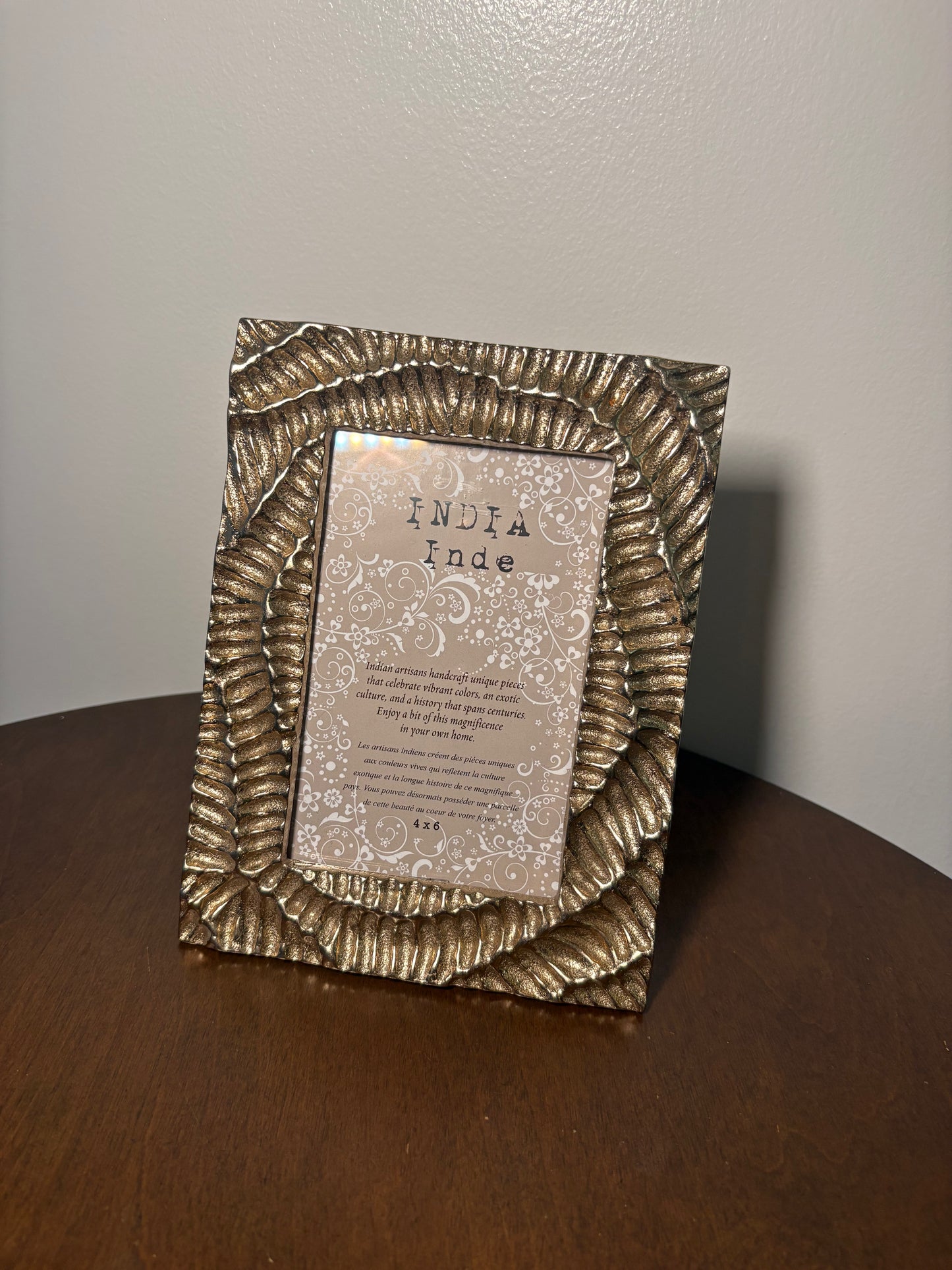 Scaled Picture Frame