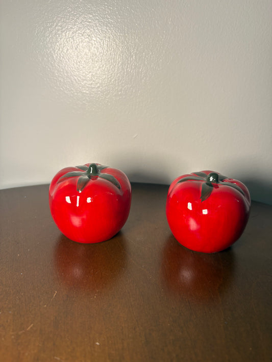 Got Ya! Salt And Pepper Shakers