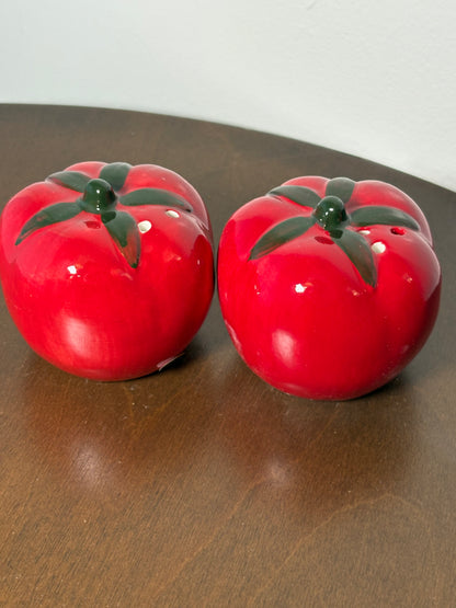 Got Ya! Salt And Pepper Shakers